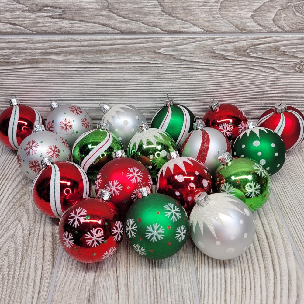 18‎ Christmas Tree Ornaments Holiday Decoration Plastic Snowflakes Stripes Dots